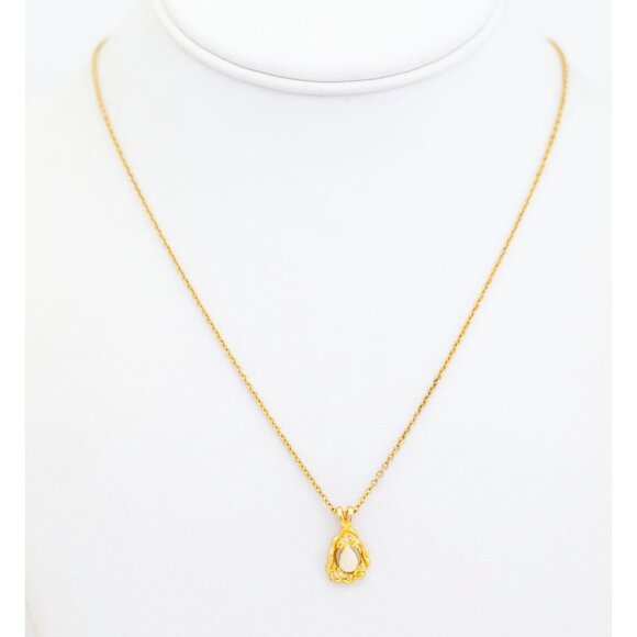 18 inch, Vintage Abstract Pendant Faux Pearl Teardrop Gold Tone Necklace - E1 - Picture 2 of 3